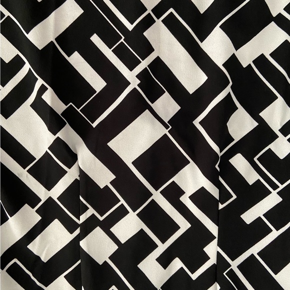 New York & Company - Geometric-Print Mesh-Inset Sheath Dress (NWT) - Picture 6 of 6